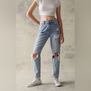 Pacsun Light Blue Distressed Non-Stretch Tapered Mom Denim Jeans Women’s Size 28